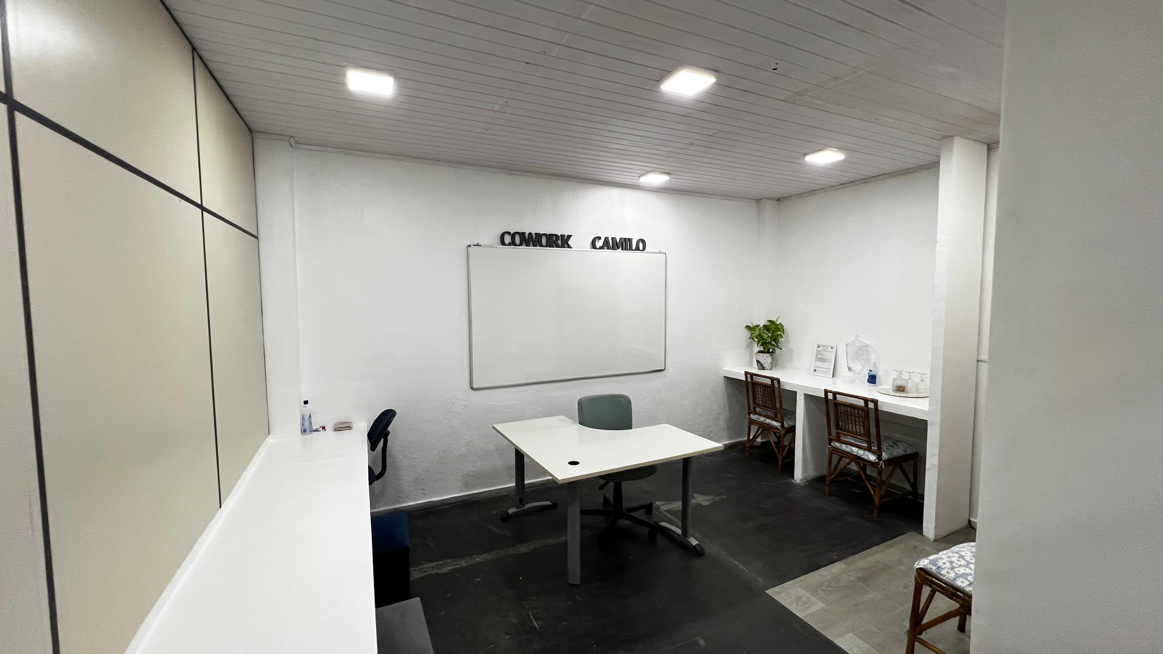 Espaço de coworking da Galeria Camilo